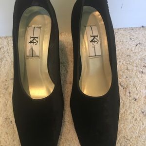 Black Velvet Heels. Size 5